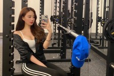 内江我是一名瑜伽锻练外加兼职模特(我是一名瑜伽锻练外加兼职模特小说)