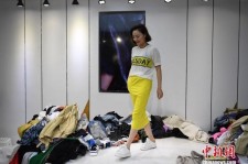 内江兼职模特试衣服(兼职做试衣模特好吗)