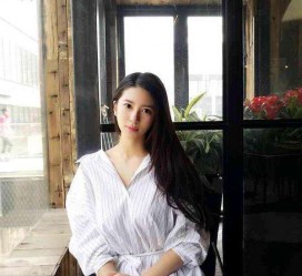 内江女友兼职模特的小说(女友兼职模特的小说保举)