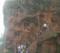 内江乐山旅游攻略(乐山旅游攻略自由行路线推荐)