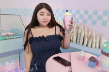 内江胖模(胖模特穿衣搭配图片)