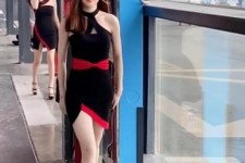 内江女孩为挣钱在学校兼职当模特的简单介绍