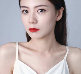 内江兼职模特要打点模卡吗(兼职做模特要交钱拍模卡)