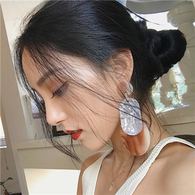 内江伴游女生张悦然的资料