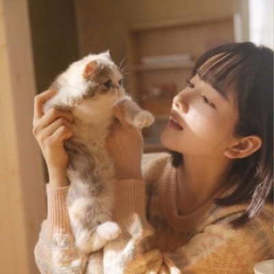 内江伴游女生邓珊珊的资料