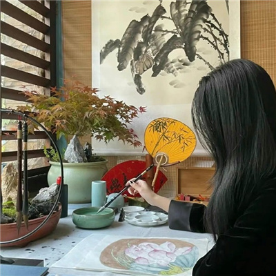 内江伴游女生源又菡的资料