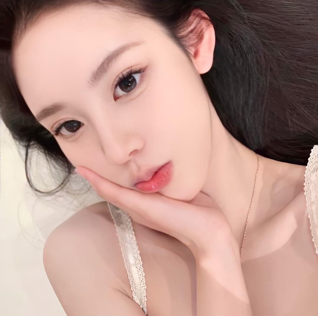 内江伴游女生佛白易的资料