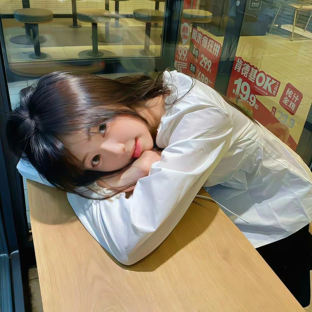 内江伴游女生沈雨晴的资料