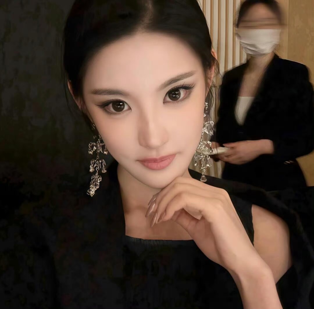 内江伴游女生 | Isabella Chen的资料
