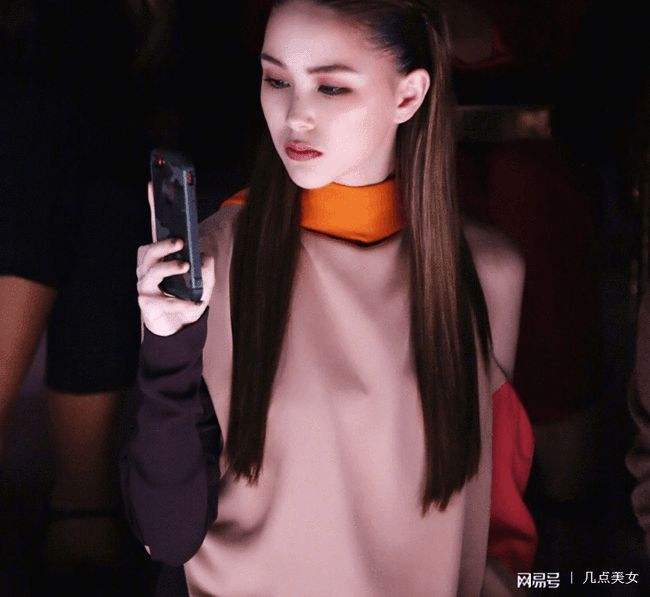 纽约伴游雇用(小我伴游雇用信息)
