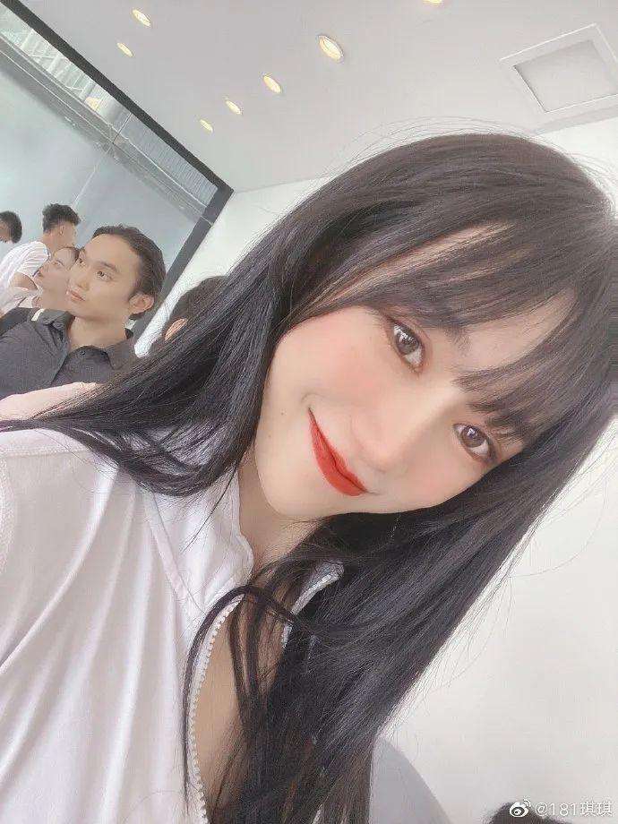 包罗96年琪琪兼职模特的词条